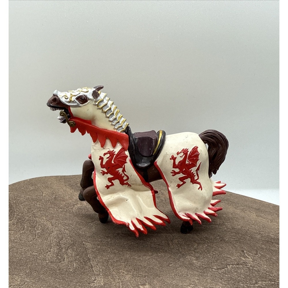 Papo Medieval War Horse Red‎ Knight's Steed Dragon Jousting Vintage 2004